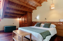 HOTEL EL REXACU