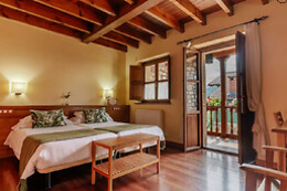 HOTEL EL REXACU