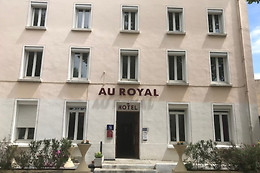 Au Royal Hotel