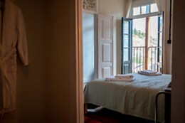 Inn Door 21 - Hostel & Suite