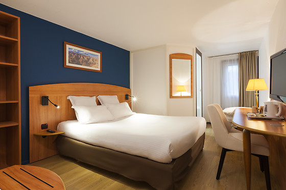 Comfort Hotel Evreux - photo 1