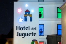 HOTEL DEL JUGUETE