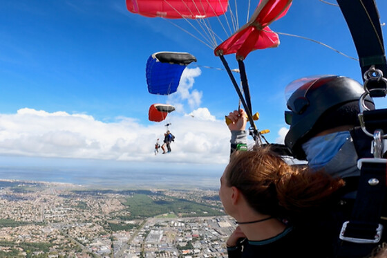 Vertical T'Air Parachutisme - photo 2