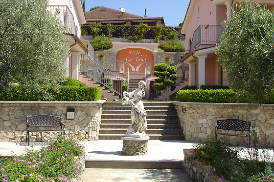 Hotel Borgo La Tana *** - photo 1