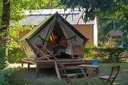 Camping Seasonova Le Point Du Jour