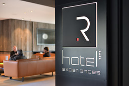 R hotel experiences