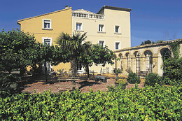 Hotel The Originals du Parc Avignon Est