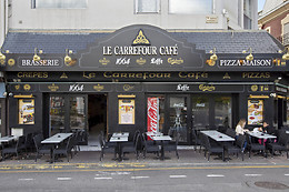 Le Carrefour Café