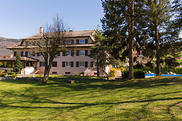 Hotel The Originals Rey du Mont Sion Saint-Julien-en-Genevois Sud