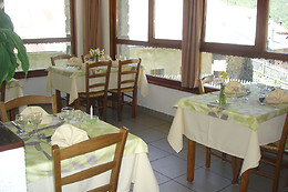 Le Parpaillon Hôtel et Restaurant