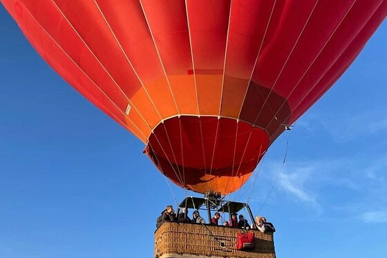 Up Ballooning - photo 0