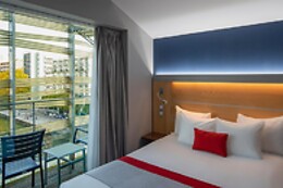 Holiday Inn Express® Paris Canal de la Villette