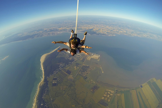 Xlr parachutisme - photo 1