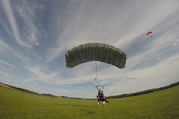 Sauter en parachute - Charleville